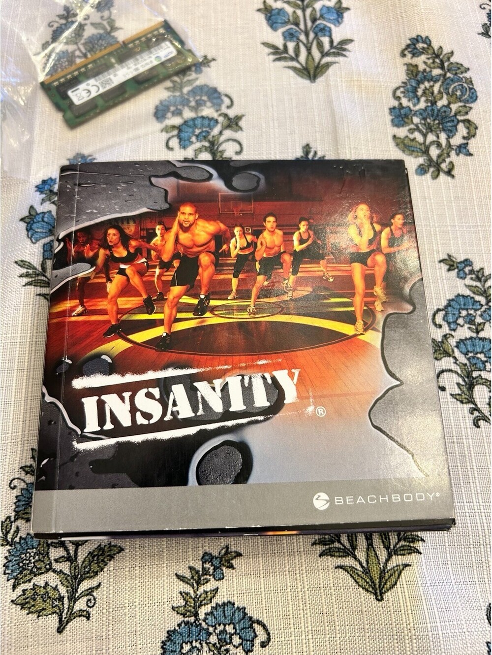Beachbody INSANITY Complete 10 DVD Workout Set Shaun T 60 Day Fitness Program